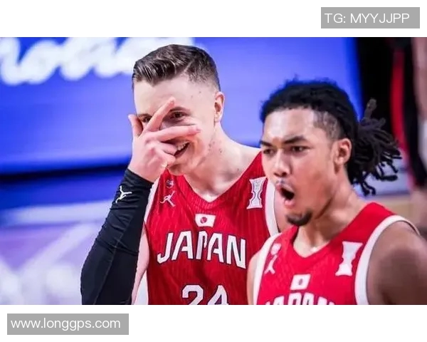 伊朗男篮与澳大利亚男篮激战正酣谁能在这场较量中胜出